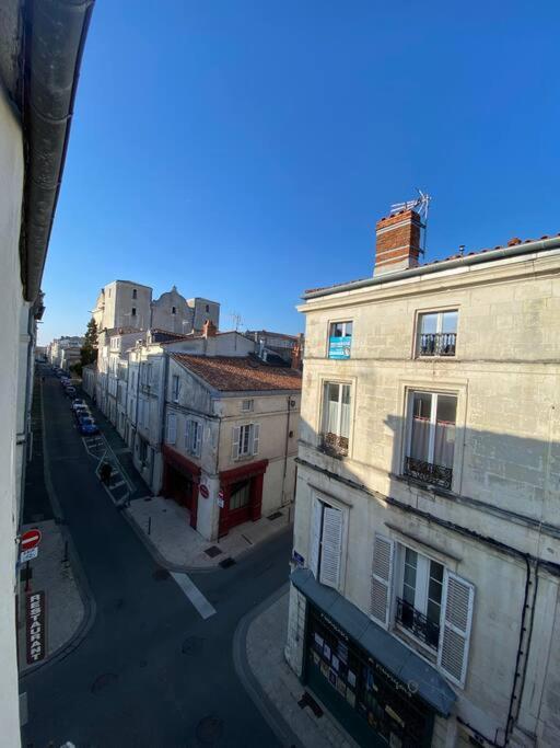 Bel Appartement - 2 Chambres - Proche Du Vieux Marche لا روشيل المظهر الخارجي الصورة